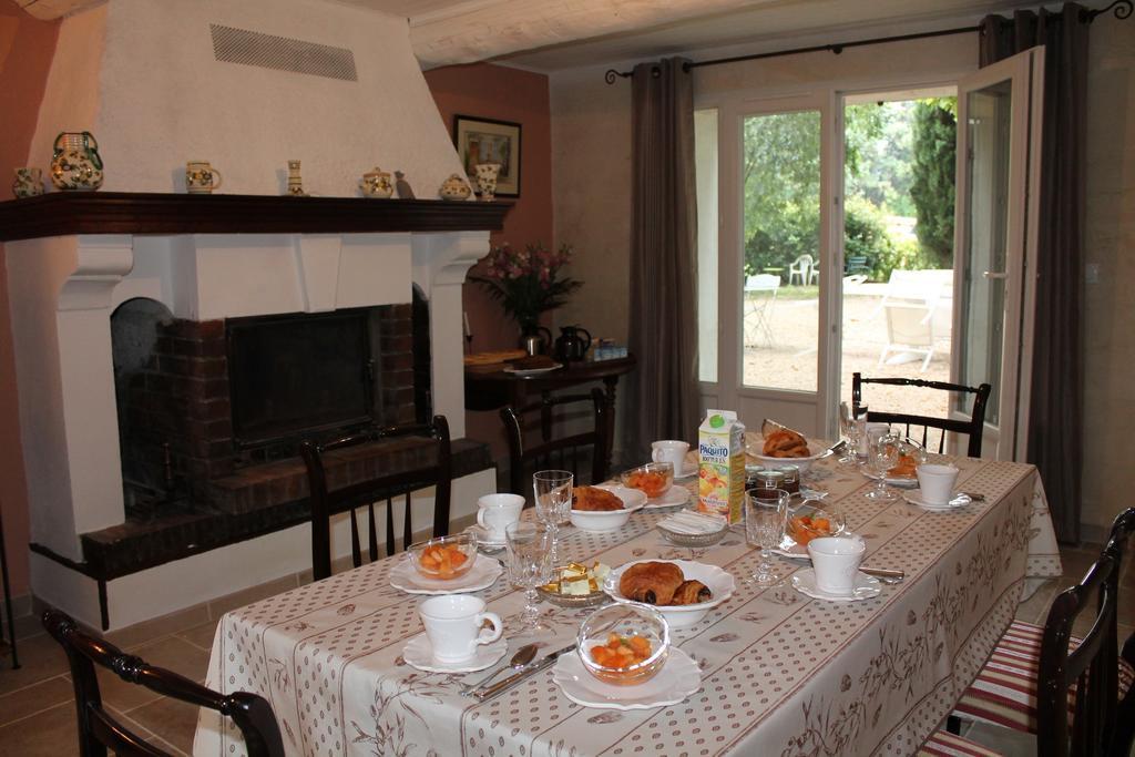 Mas De La Douceur Bed & Breakfast Saint-Andiol Eksteriør bilde