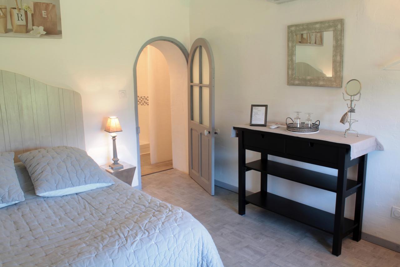 Mas De La Douceur Bed & Breakfast Saint-Andiol Eksteriør bilde