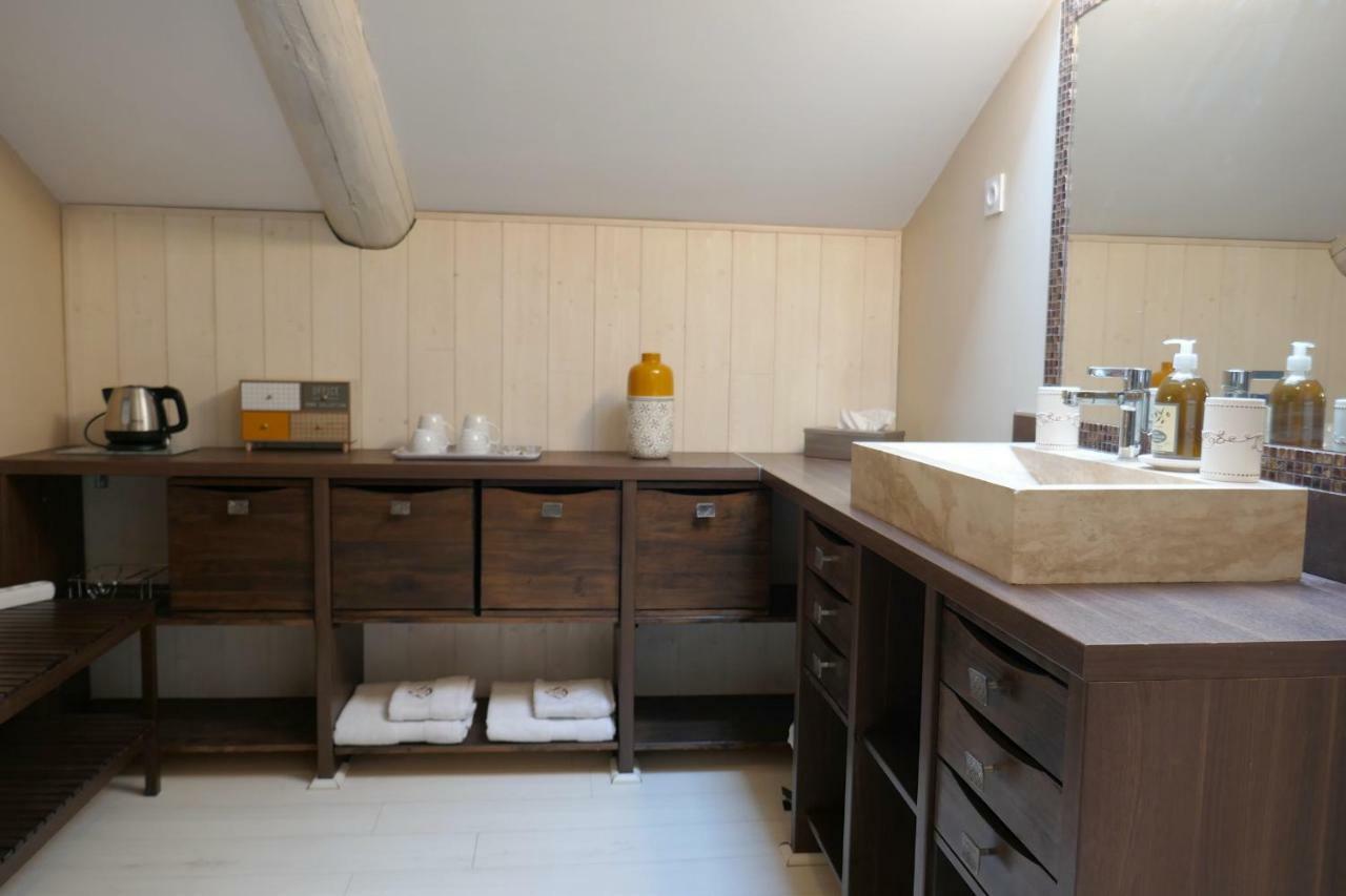 Mas De La Douceur Bed & Breakfast Saint-Andiol Eksteriør bilde